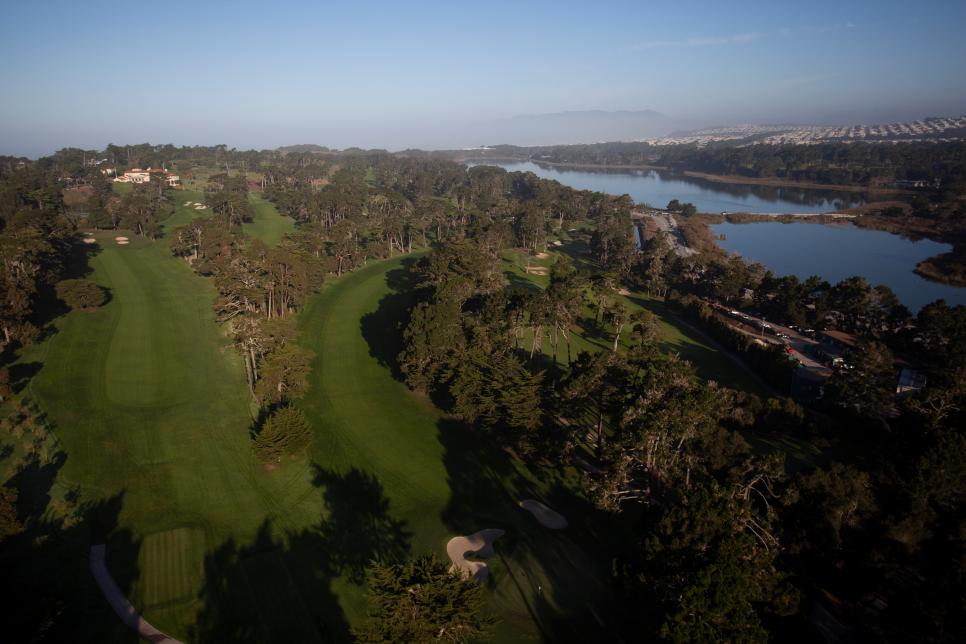 /content/dam/images/golfdigest/fullset/course-photos-for-places-to-play/olympic-club-lake-sixteenthseventeenth-1160.jpg