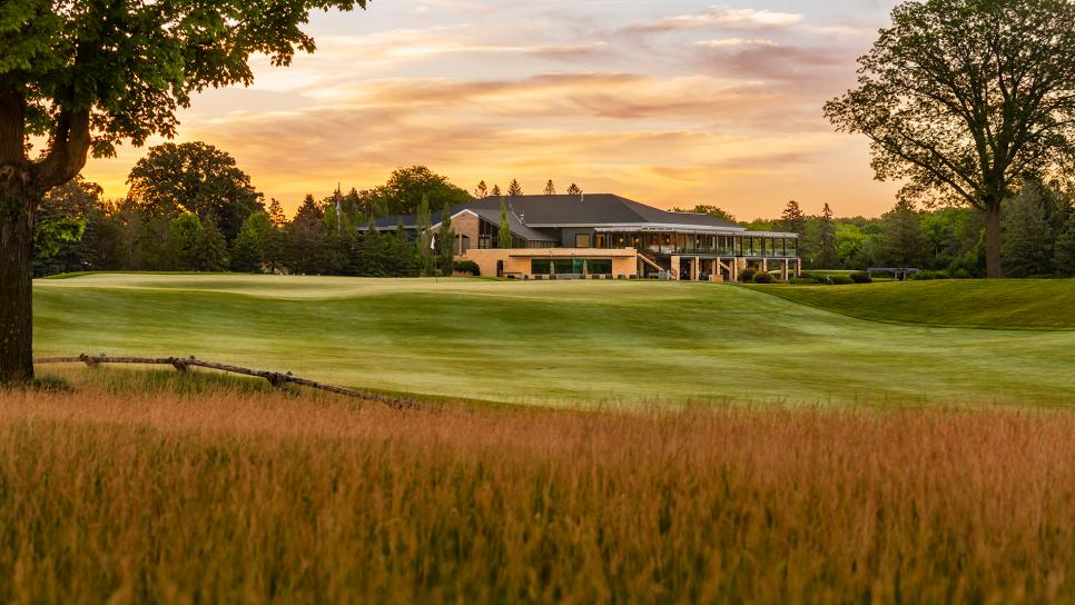 /content/dam/images/golfdigest/fullset/course-photos-for-places-to-play/olympic-hills-minnesota-clubhouse-6120.jpg
