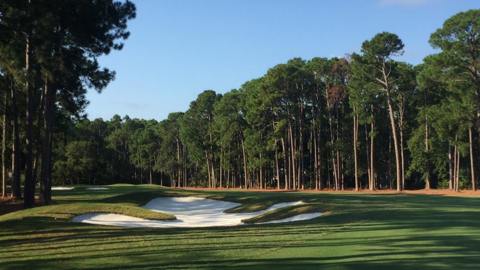 /content/dam/images/golfdigest/fullset/course-photos-for-places-to-play/oyster-reef-hilton-head-eighteen.jpg