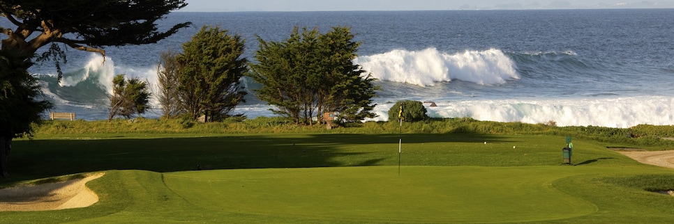 https://www.golfdigest.com/content/dam/images/golfdigest/fullset/course-photos-for-places-to-play/pacific grove golf links.jpg