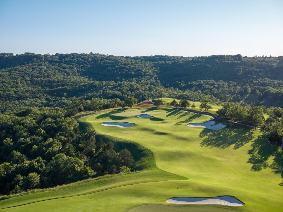 /content/dam/images/golfdigest/fullset/course-photos-for-places-to-play/paynes-valley-big-cedar-lodge-third-57144.jpg