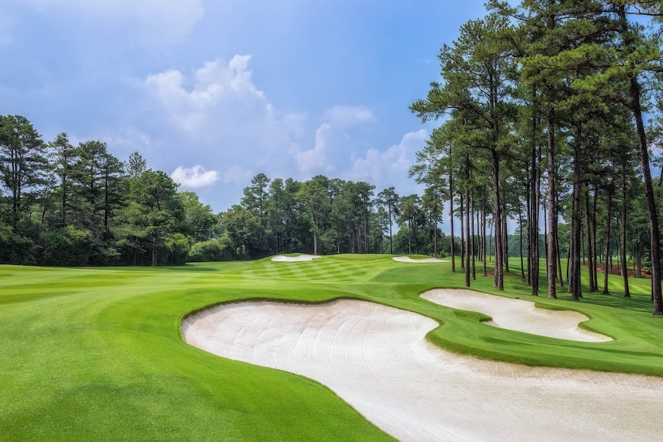 /content/dam/images/golfdigest/fullset/course-photos-for-places-to-play/peachtree-golf-club-first-2619.jpg