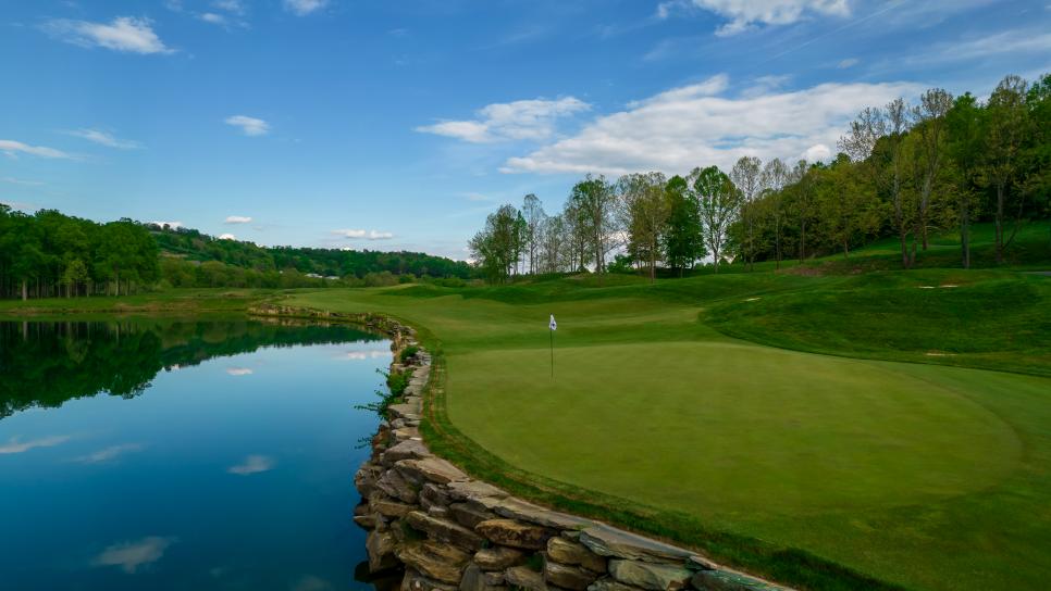 /content/dam/images/golfdigest/fullset/course-photos-for-places-to-play/pete-dye-golf-club-west-virginia-16754.jpg