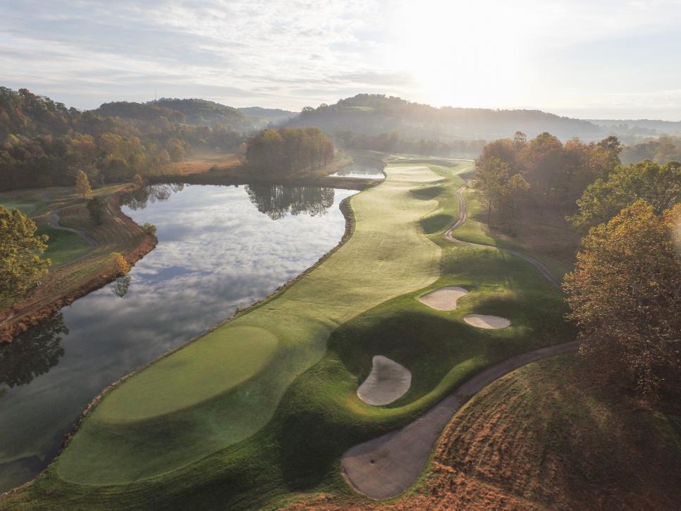 /content/dam/images/golfdigest/fullset/course-photos-for-places-to-play/pete-dye-golf-club-wva-16754.jpg