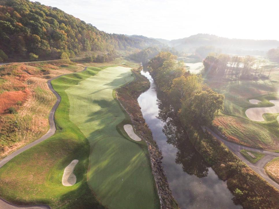 /content/dam/images/golfdigest/fullset/course-photos-for-places-to-play/pete-dye-golf-westvirginia-16754.jpg
