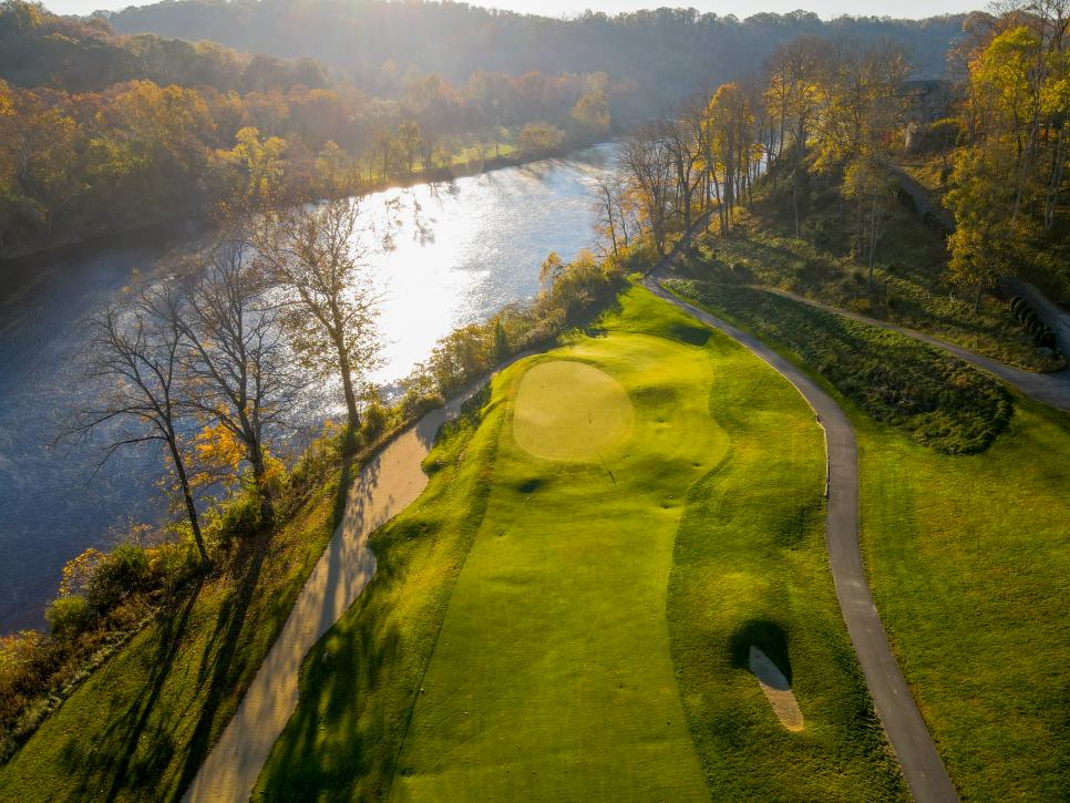 /content/dam/images/golfdigest/fullset/course-photos-for-places-to-play/pete-dye-river-course-virginia-tech18647.jpg