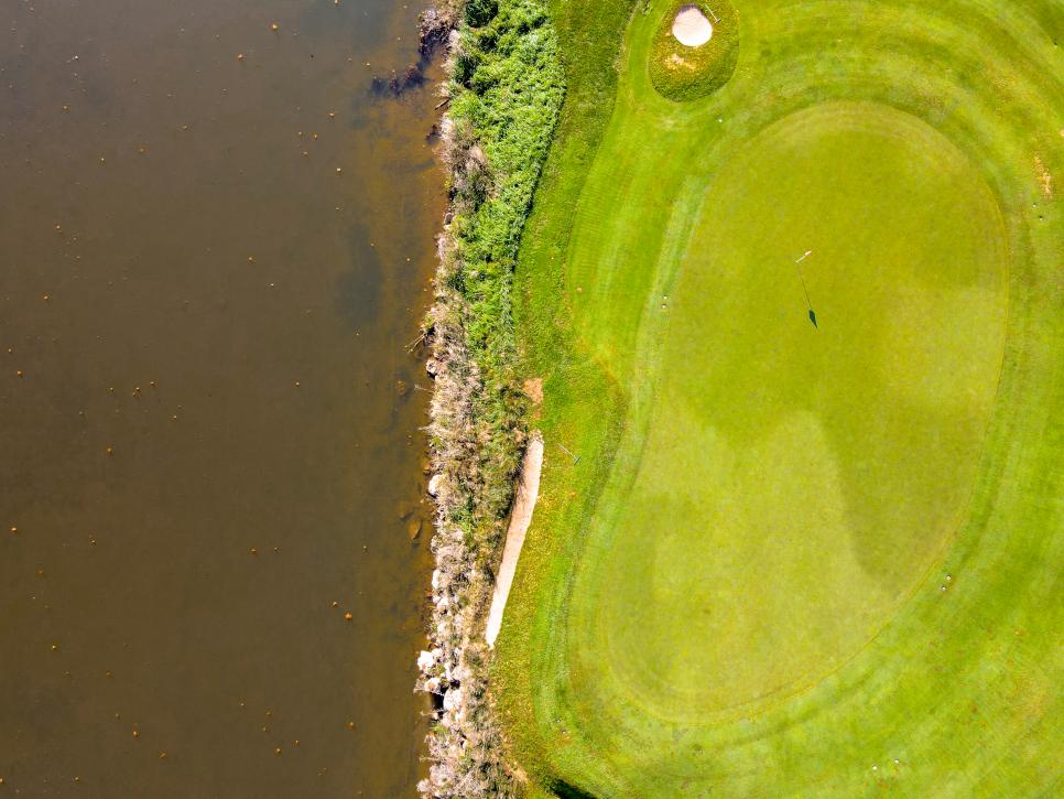 /content/dam/images/golfdigest/fullset/course-photos-for-places-to-play/petedye-river-course-virginia-tech-18647.jpg