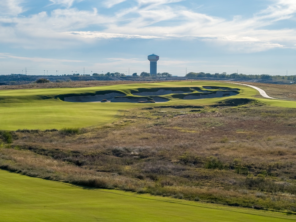 /content/dam/images/golfdigest/fullset/course-photos-for-places-to-play/pga-frisco-fields-ranch-east-fifteen.jpg