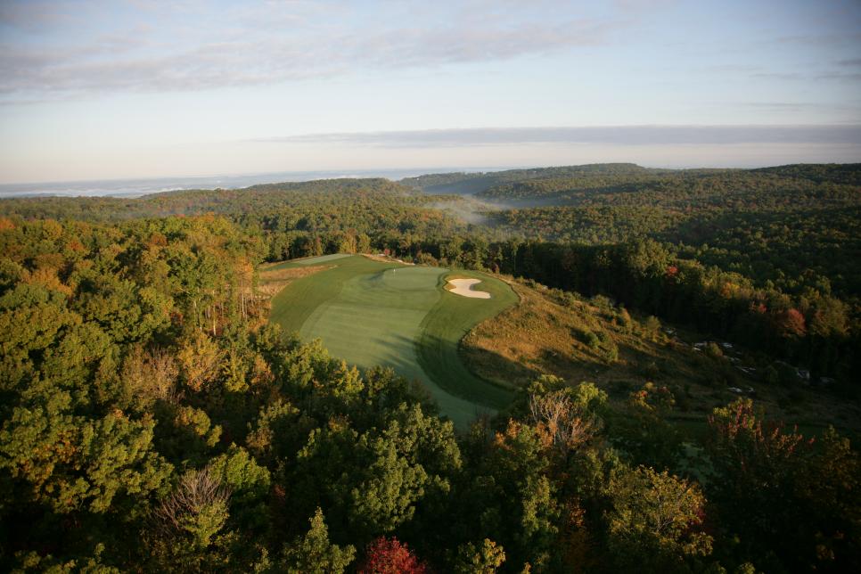 /content/dam/images/golfdigest/fullset/course-photos-for-places-to-play/pikewood-national-eighth-hero-20658.JPG