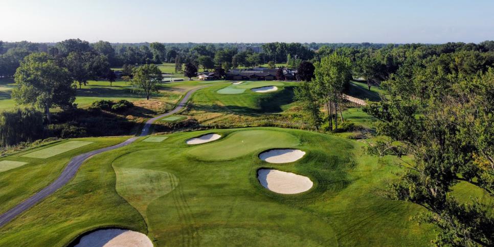 /content/dam/images/golfdigest/fullset/course-photos-for-places-to-play/plum-hollow-eight-nine-michigan-5683.jpg