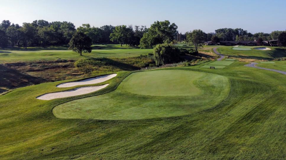 /content/dam/images/golfdigest/fullset/course-photos-for-places-to-play/plum-hollow-two-nine-michigan-5683.jpg