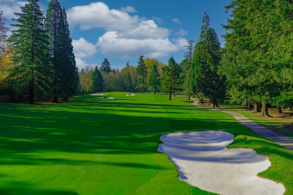 /content/dam/images/golfdigest/fullset/course-photos-for-places-to-play/portland-golf-club-oregon-fifteen-a.jpg