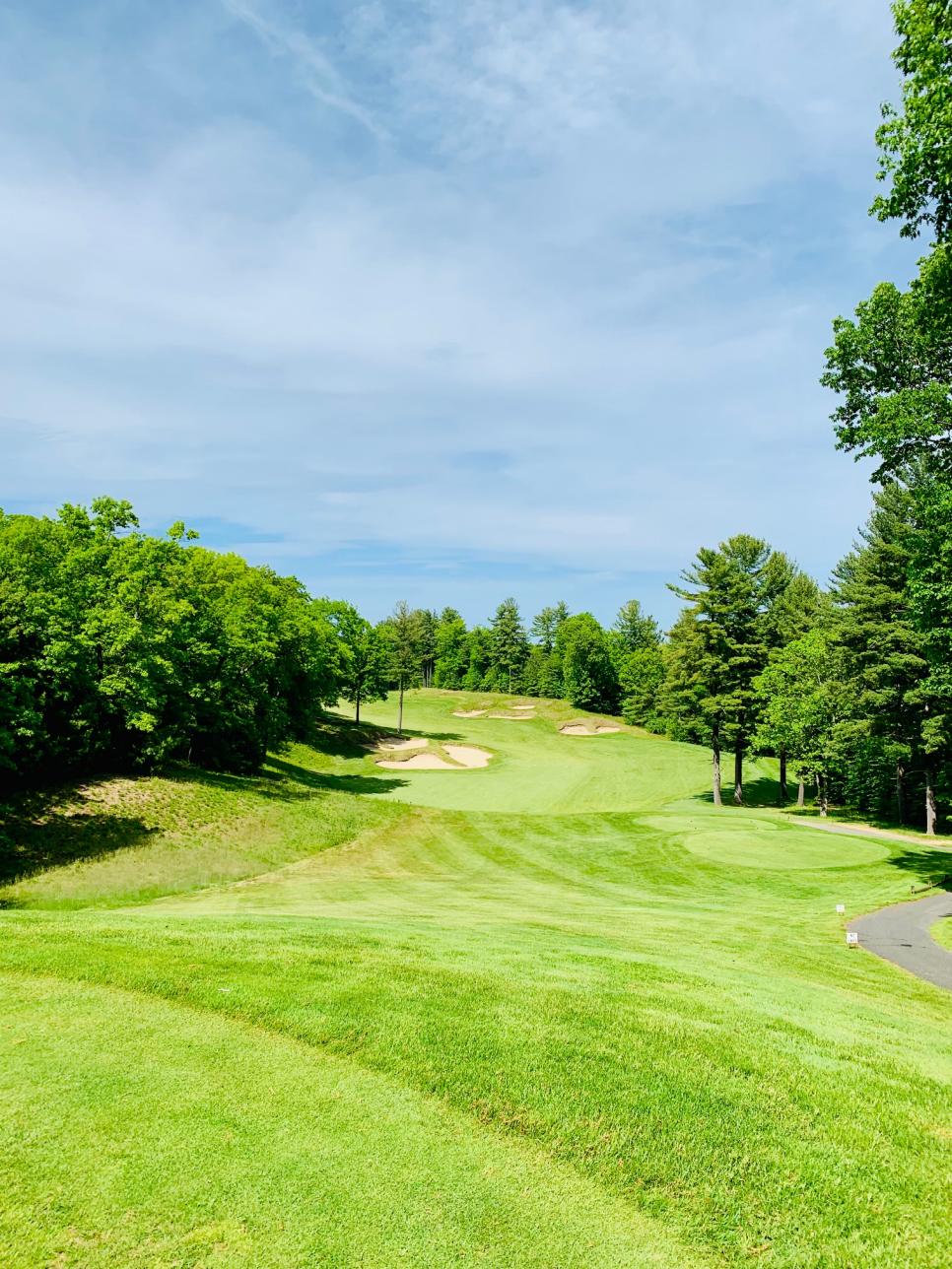 /content/dam/images/golfdigest/fullset/course-photos-for-places-to-play/red-tail-massachusetts-three.jpg