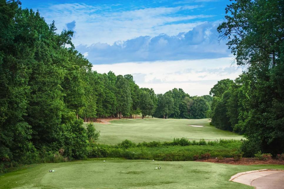 /content/dam/images/golfdigest/fullset/course-photos-for-places-to-play/rockyrivergolfclub-charlotte-17967.jpg