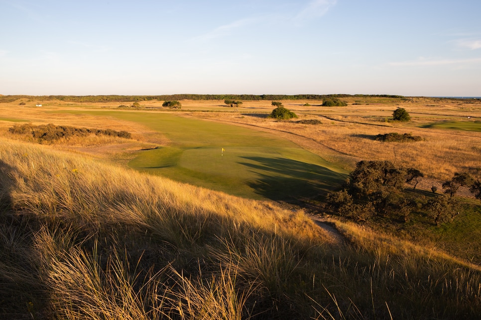 /content/dam/images/golfdigest/fullset/course-photos-for-places-to-play/rye-golf-club-england.jpg