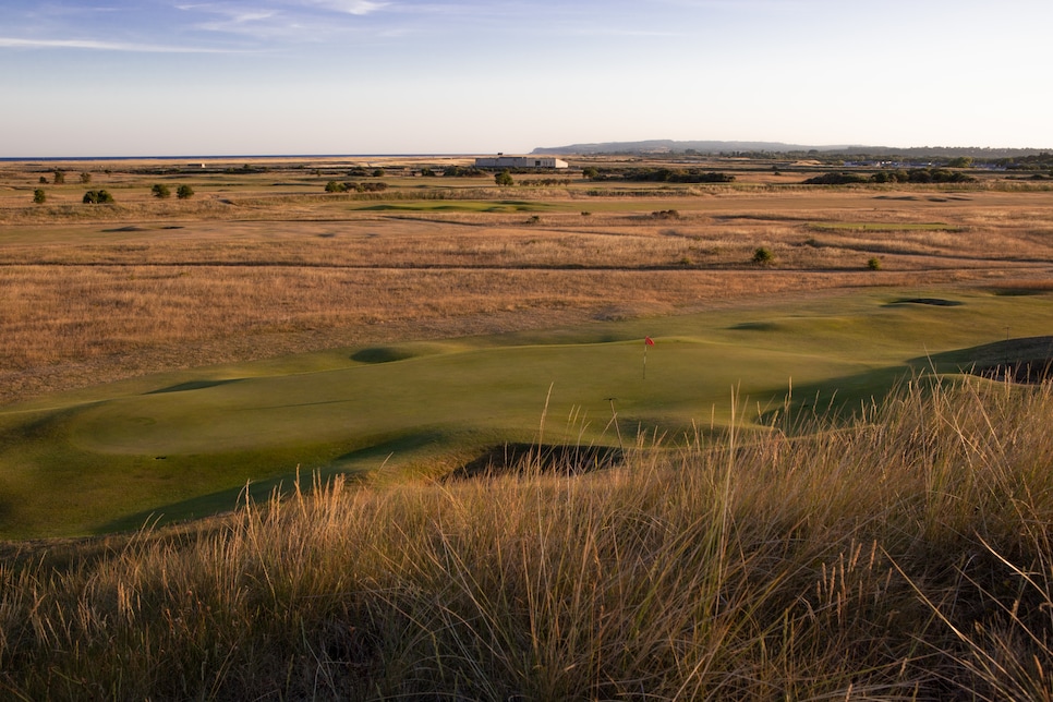 /content/dam/images/golfdigest/fullset/course-photos-for-places-to-play/ryegolfclub-east-sussex-england.jpg