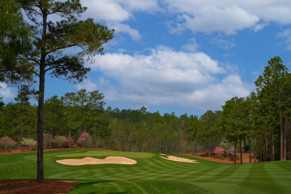 /content/dam/images/golfdigest/fullset/course-photos-for-places-to-play/sage-valley-golf-club-south-carolina-fifth-hole-20828.jpg