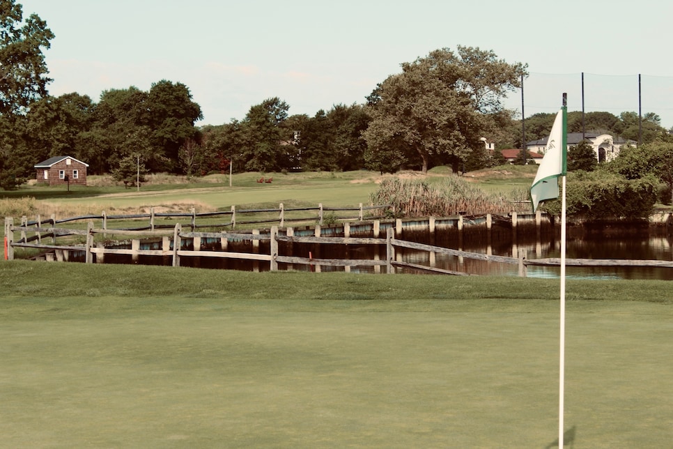 /content/dam/images/golfdigest/fullset/course-photos-for-places-to-play/seawane-club-newyork-8314.JPG