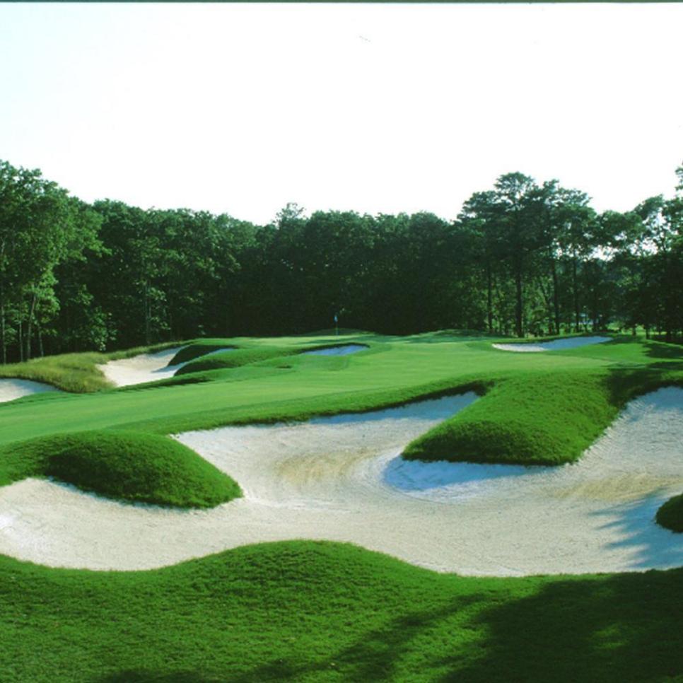 /content/dam/images/golfdigest/fullset/course-photos-for-places-to-play/shore-gate-fourth-hole-new-jersey.jpeg