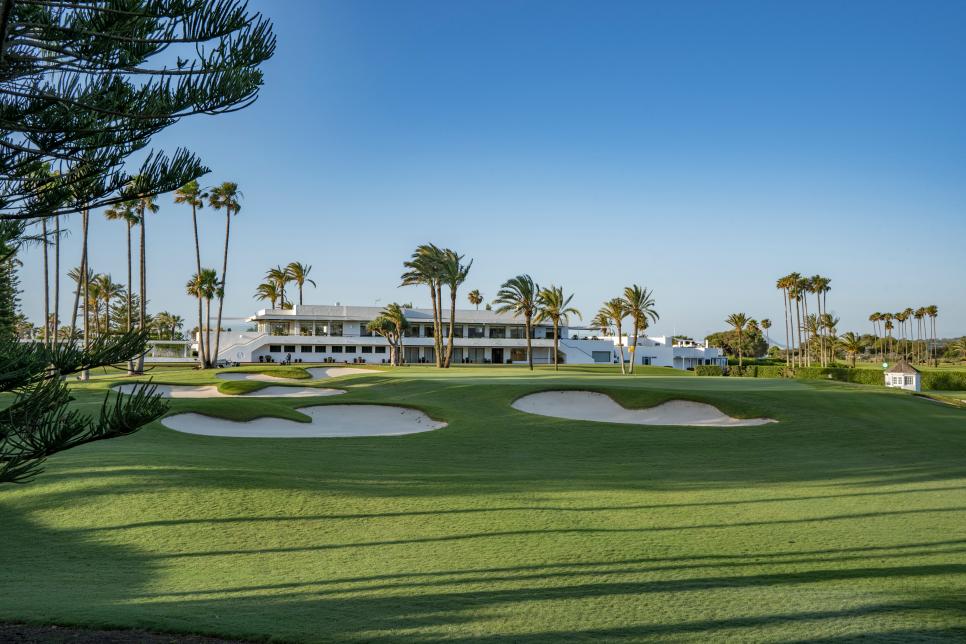 /content/dam/images/golfdigest/fullset/course-photos-for-places-to-play/sotogrande spain 10.jpg