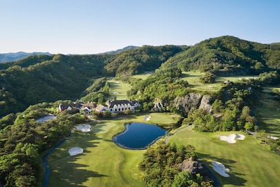 Jade Palace Golf Club