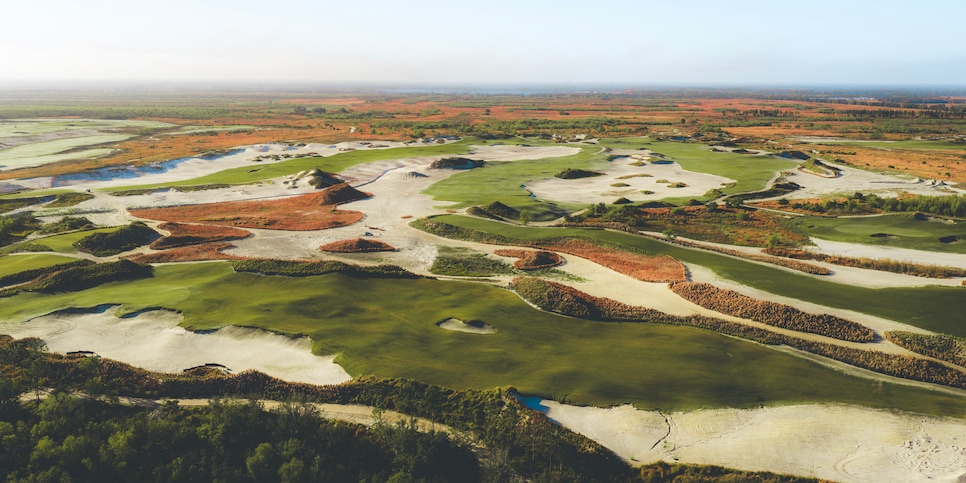 /content/dam/images/golfdigest/fullset/course-photos-for-places-to-play/streamsong-resort-bone-valley-florida-fifteen-fourth-through-eighth-pre-opening.jpg