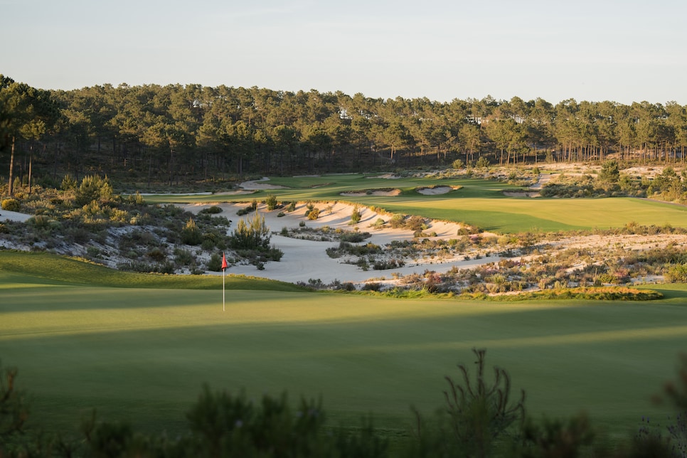/content/dam/images/golfdigest/fullset/course-photos-for-places-to-play/terras-da-comporta-dunas-course-james-hogg-fourteen.jpg
