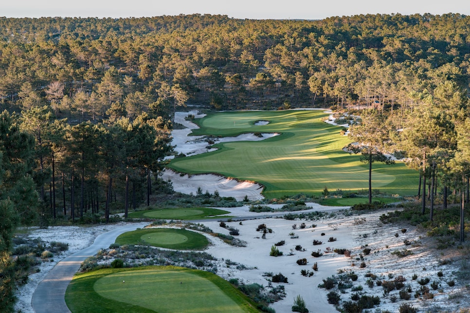 /content/dam/images/golfdigest/fullset/course-photos-for-places-to-play/terras-da-comporta-dunas-course-james-hogg-thirteenth-hole.jpg