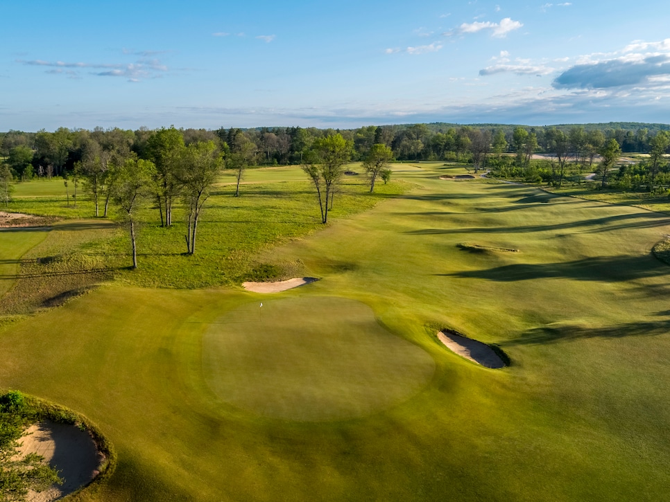 the-loop-forest-dunes-black-seventh-behind-green