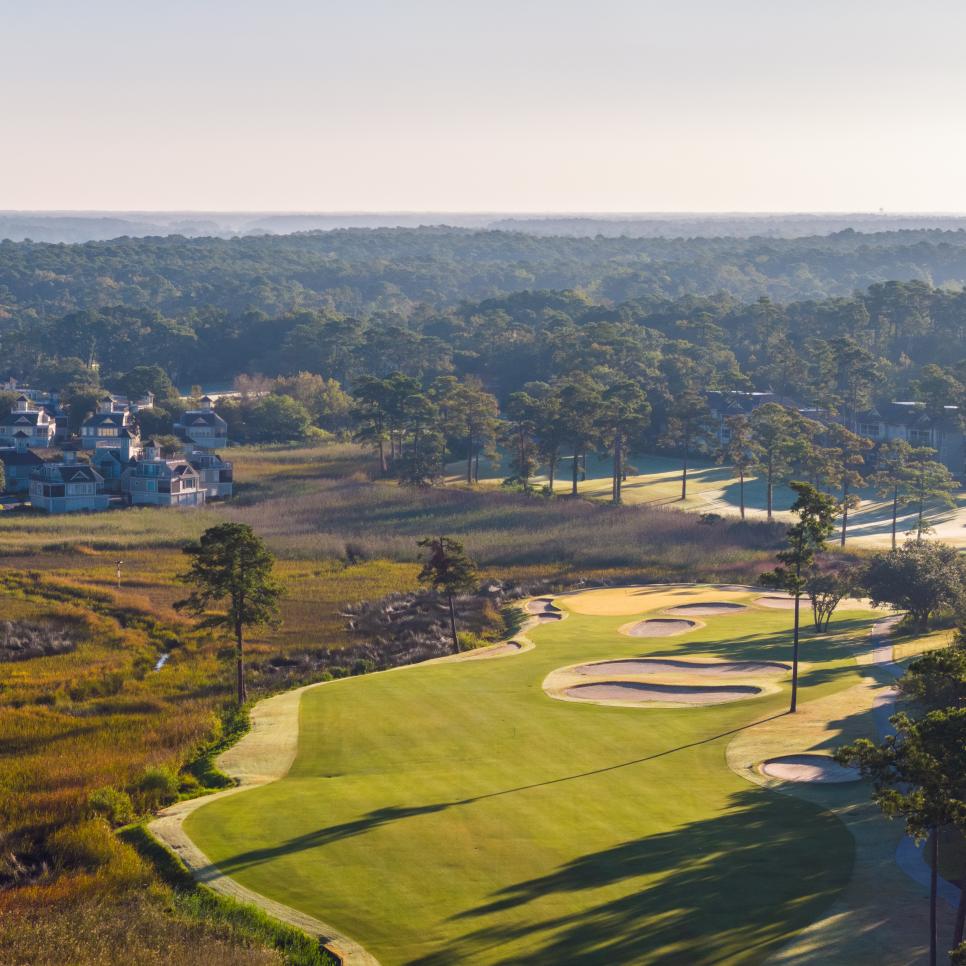 /content/dam/images/golfdigest/fullset/course-photos-for-places-to-play/tidewater-golf-course-myrtle-beach-brian-oar.jpg
