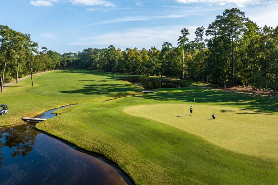 /content/dam/images/golfdigest/fullset/course-photos-for-places-to-play/tidewater-golf-myrtle-beach-sixteen-brian-oar.jpg