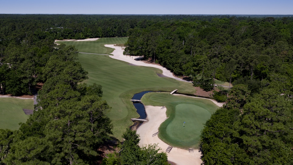 true-blue-golf-club-first-hole-18079