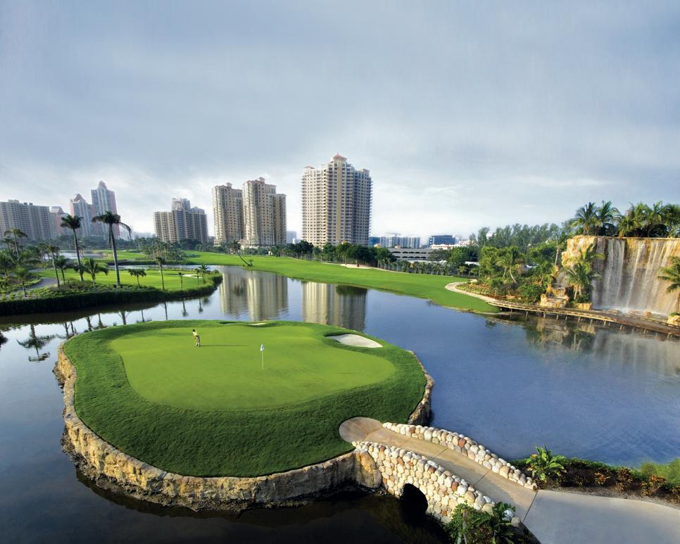 /content/dam/images/golfdigest/fullset/course-photos-for-places-to-play/turnberry-isle-miller-miami.jpeg