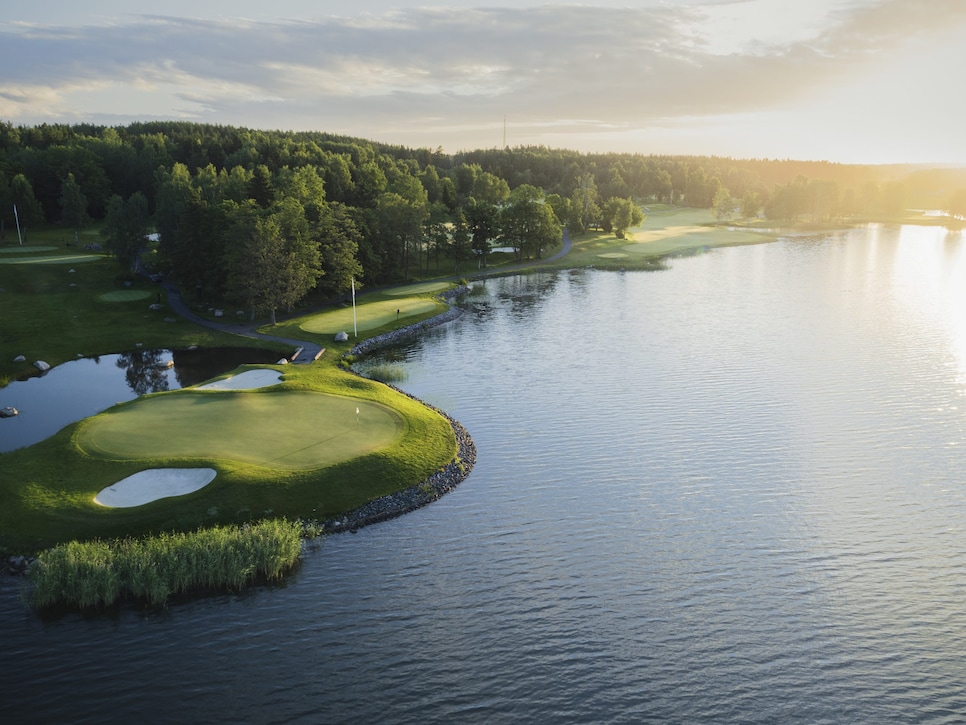 /content/dam/images/golfdigest/fullset/course-photos-for-places-to-play/ullna-golf-and-country-club-sweden.jpg