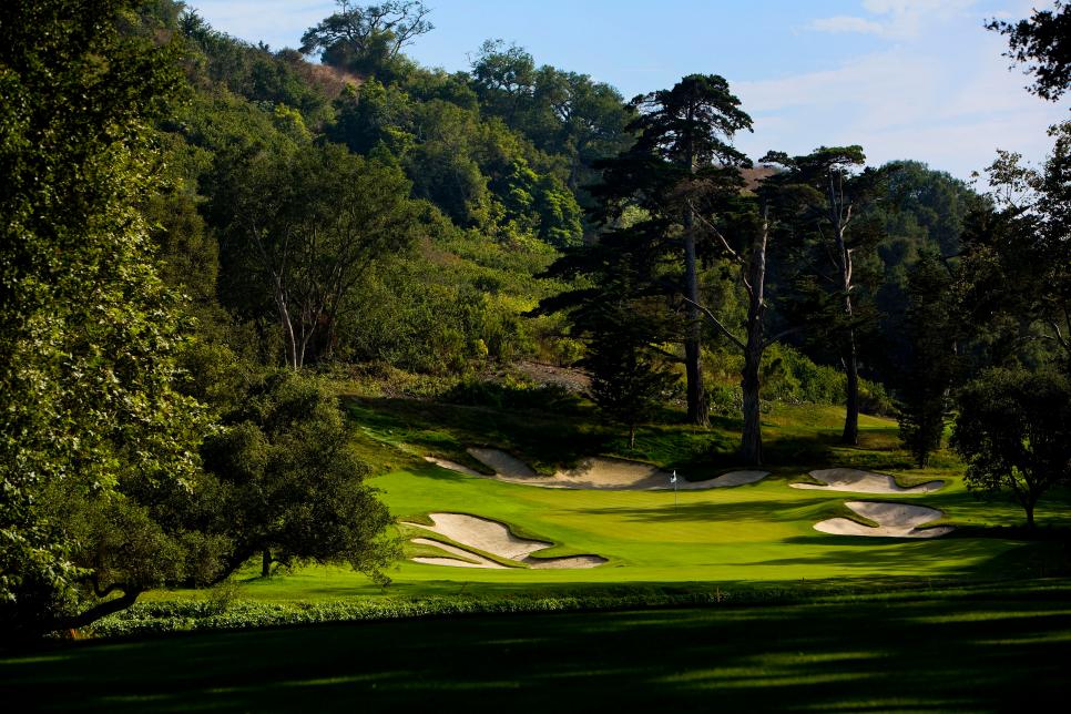 /content/dam/images/golfdigest/fullset/course-photos-for-places-to-play/valley-club-montecito-eleventh-1191-gary-terrill.jpg