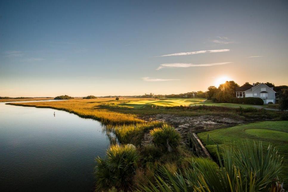 /content/dam/images/golfdigest/fullset/course-photos-for-places-to-play/wild-dunes-harbor-four.jpg