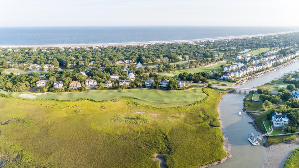 /content/dam/images/golfdigest/fullset/course-photos-for-places-to-play/wild-dunes-harbor-sixteenth-seventeenth.jpg