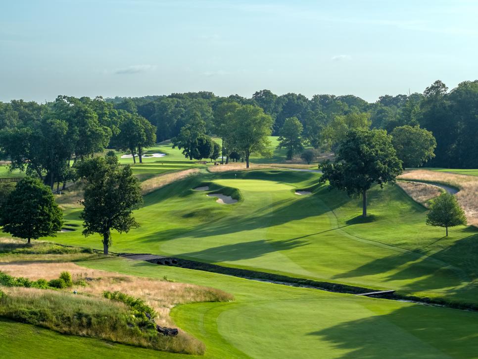 /content/dam/images/golfdigest/fullset/course-photos-for-places-to-play/wykagyl-country-club-new-york-tenth-8511.jpg
