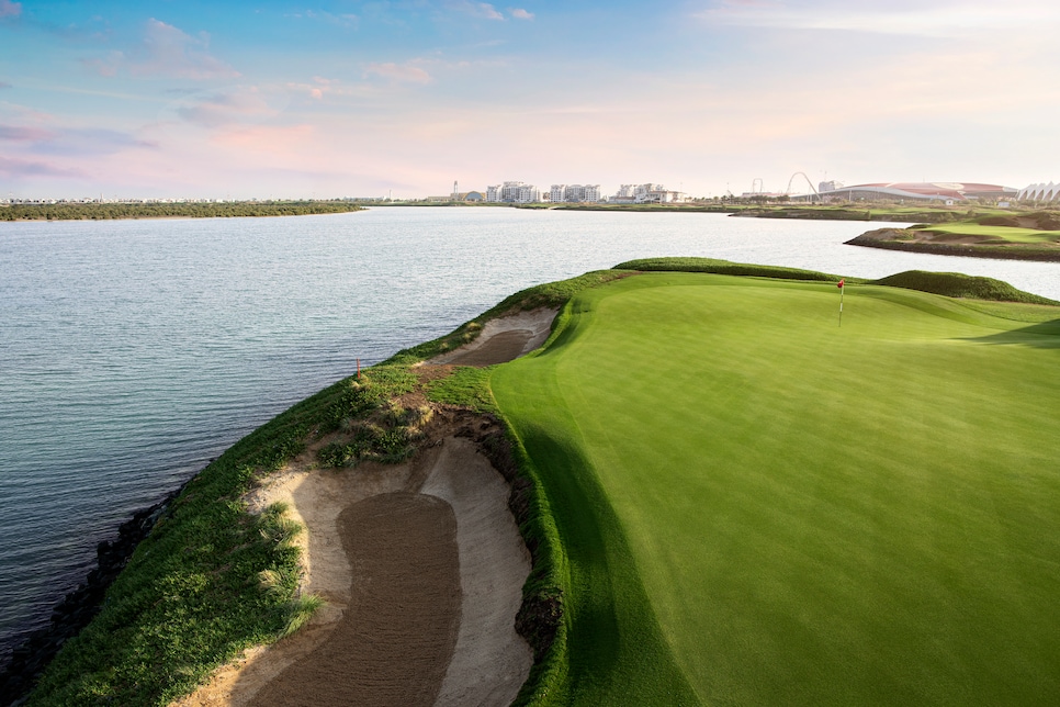 /content/dam/images/golfdigest/fullset/course-photos-for-places-to-play/yas-links-abu-dhabi.jpg