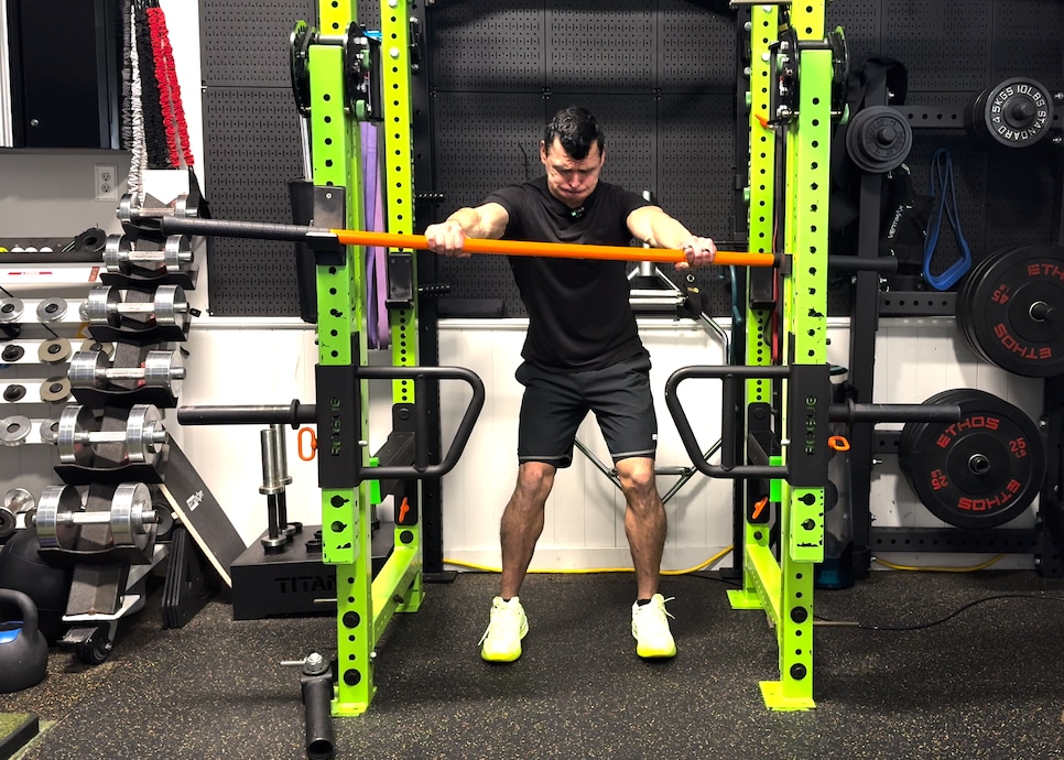 https://www.golfdigest.com/content/dam/images/golfdigest/fullset/fitness-2026/Avalos isometric upper-body push and pull.png