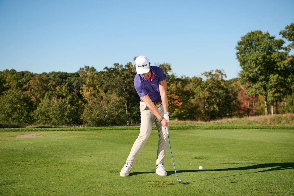 /content/dam/images/golfdigest/fullset/instruction-folder-(kaspriske)/Ryan Hager irons impact-1187.jpg