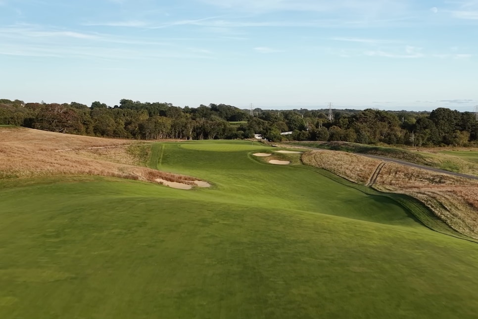 https://www.golfdigest.com/content/dam/images/golfdigest/fullset/kennedy/EHA10.png