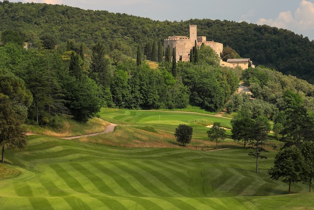 Is this the world's most luxurious golf trip?