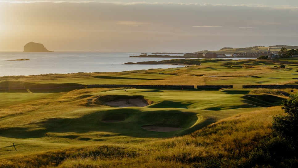 https://www.golfdigest.com/content/dam/images/golfdigest/fullset/kennedy/SCOTTISHGOLFPHOTOGRAPHY-NBWESTLINKS17.jpg