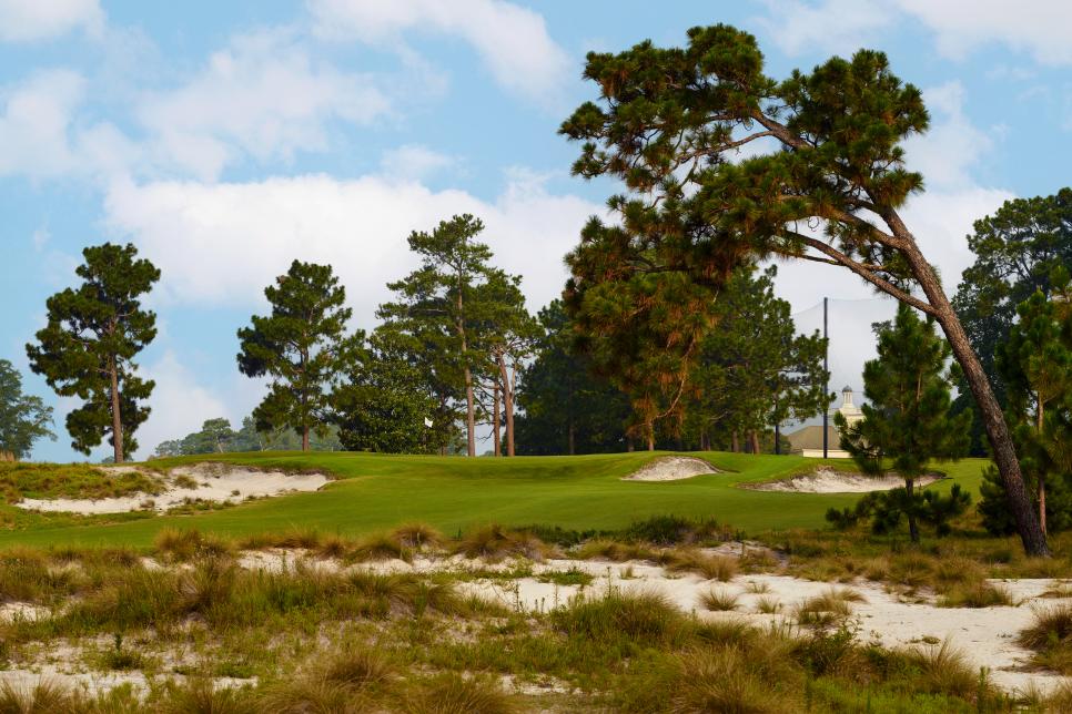 Rules of Golf Review: Pinehurst No. 2 sure has a lot of sand. How can you tell if your ball is in a bunker? – Australian Golf Digest