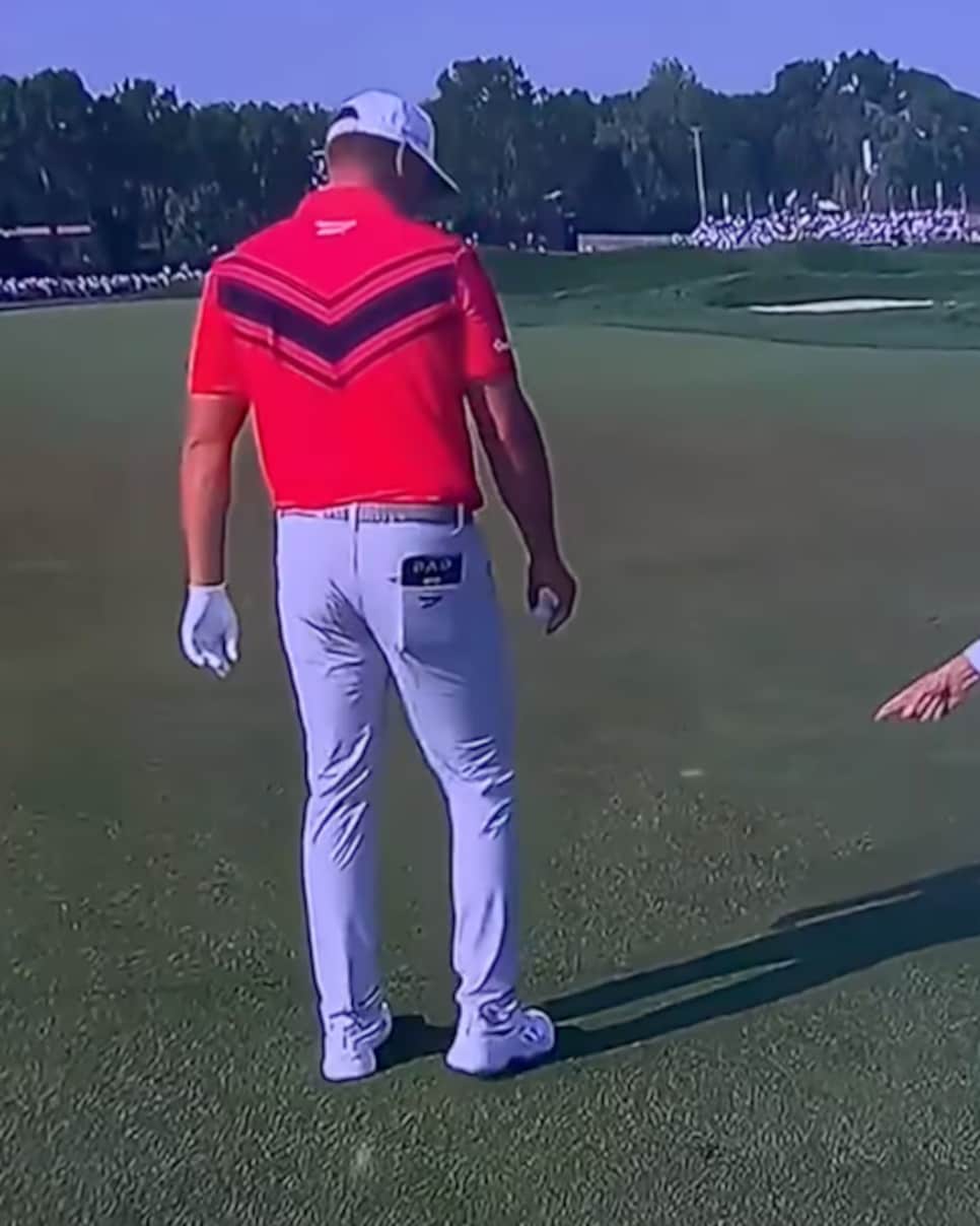 https://www.golfdigest.com/content/dam/images/golfdigest/fullset/rules-2025/DeChambeau drop us open.png