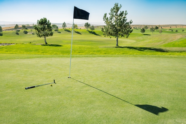 Rules Review: You're on the green in regulation (congrats). Here's a quick guide to putting-green rules