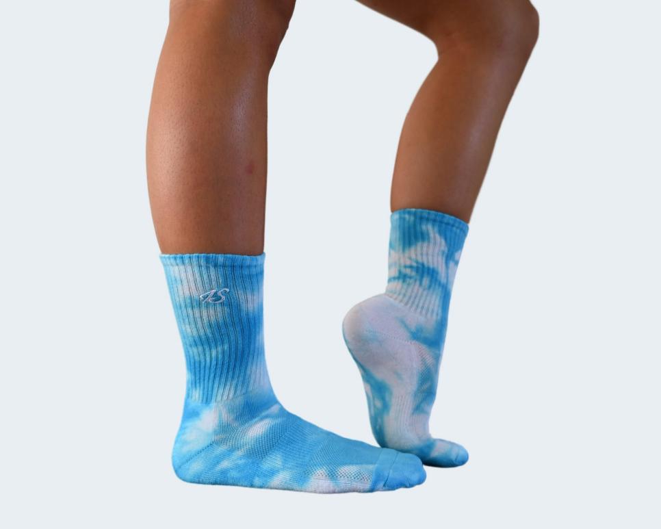 rx-insidestoryinside-story-spring-blue-tie-dye-calf-golf-sock.jpeg