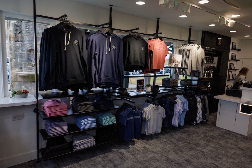 /content/dam/images/golfdigest/products/2022/9/14/KSmi_St Andrews_Travis Mathew-164.jpeg