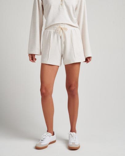 TravisMathew Women’s SALT IN THE AIR CLOUD FRENCH TERRY SHORT